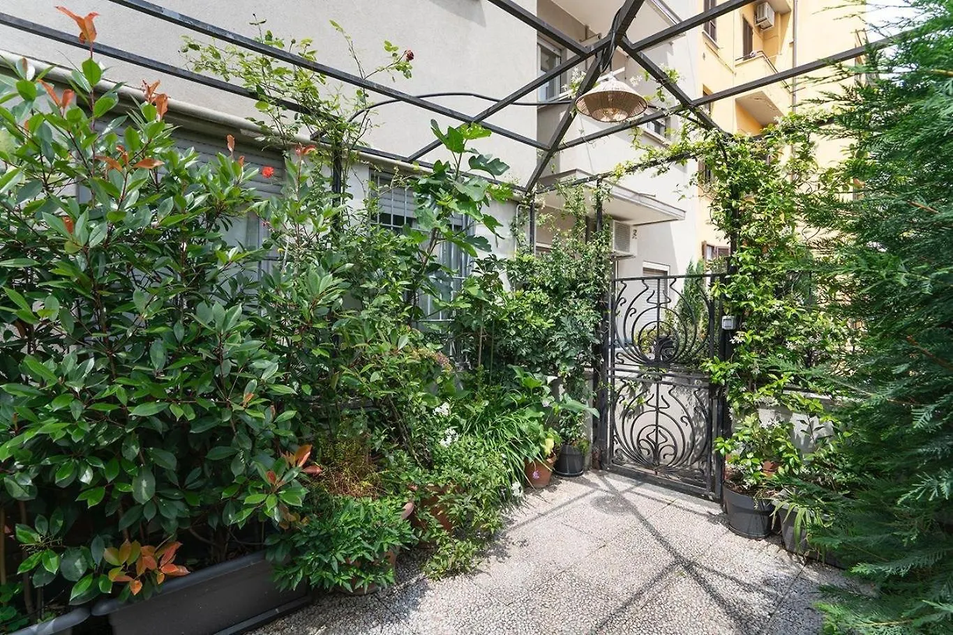 Nuovissimo Monolocale Con Cucina E Terrazzo Apartman Milánó